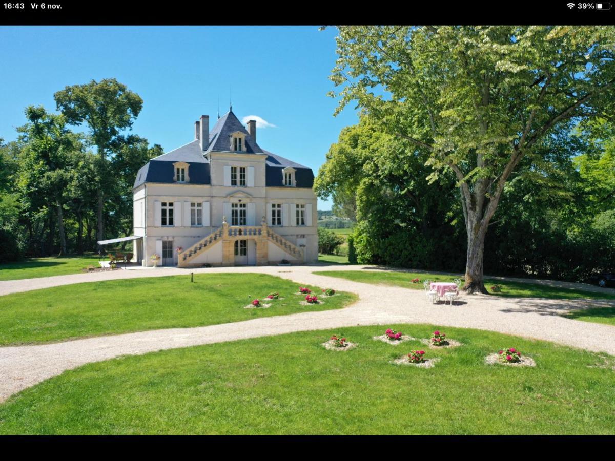 MANOIR LE COUTUREAU maisons d'hôtes Rouffignac-de-Sigoules Extérieur photo